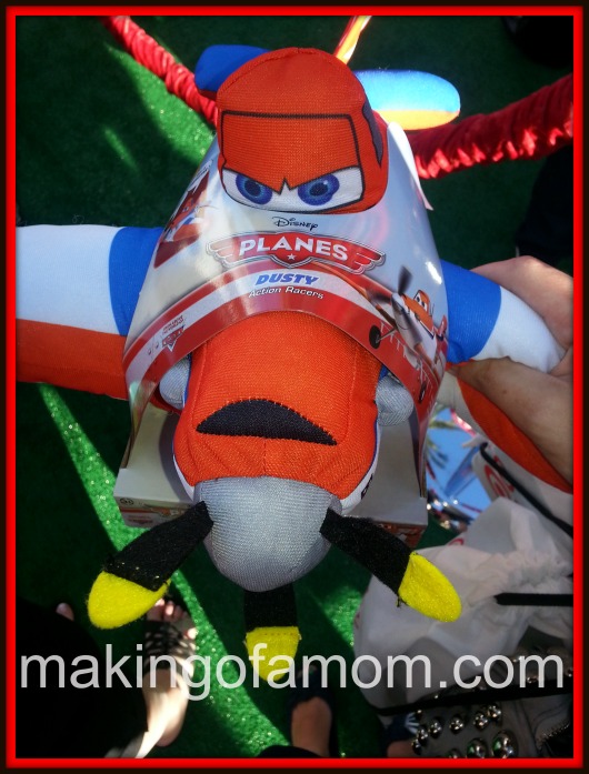 dustyplushtoydisneyplanespremiere